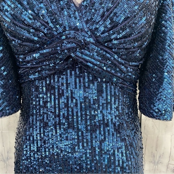 Adrianna Papell Sz 4 Blue Sequin Knee Dress V Neck Flutter Sleeve Sheath Formal - Picture 10 of 16